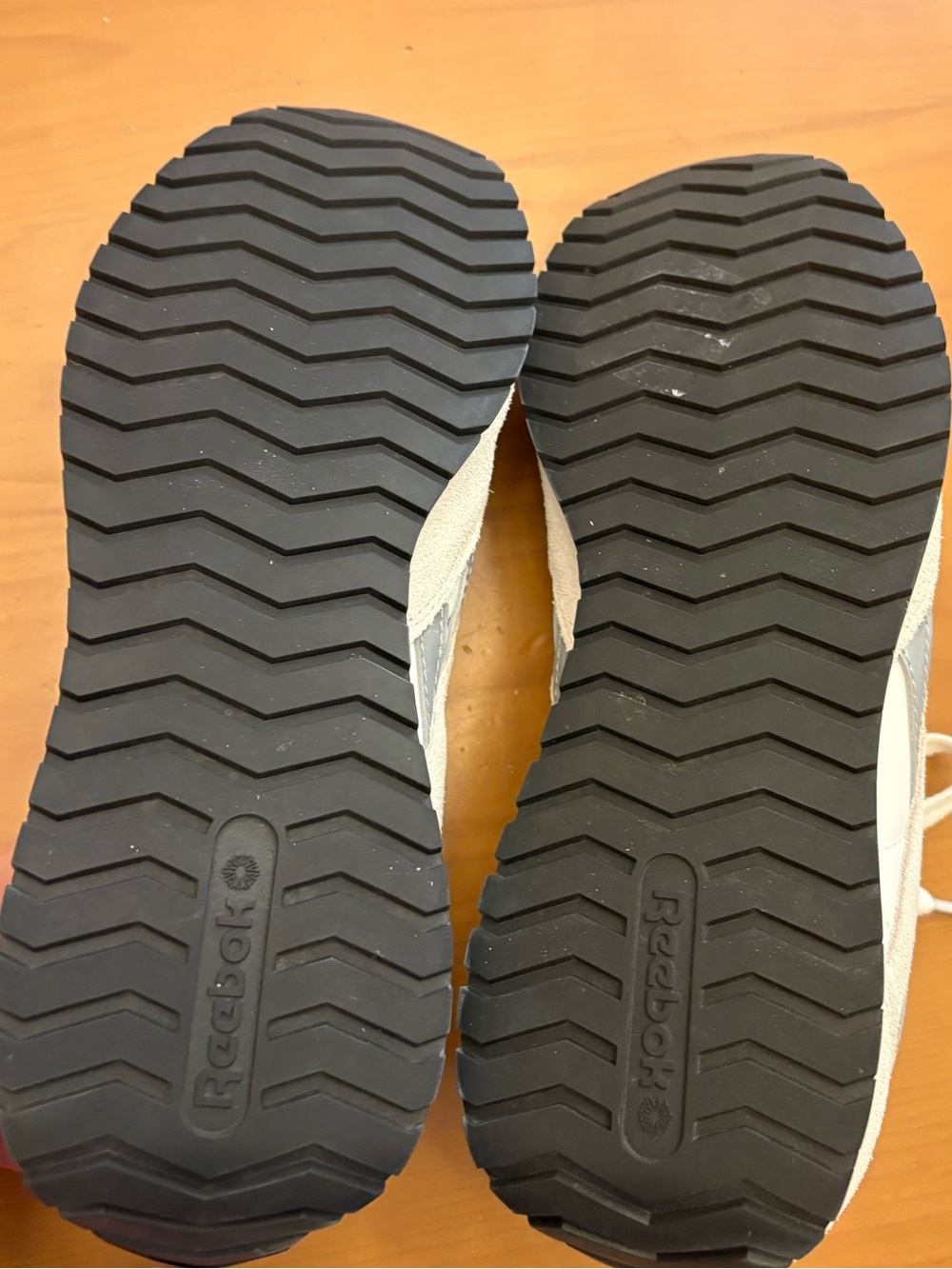 Reebok Classic AZ Sneakers - Picture 2 of 11